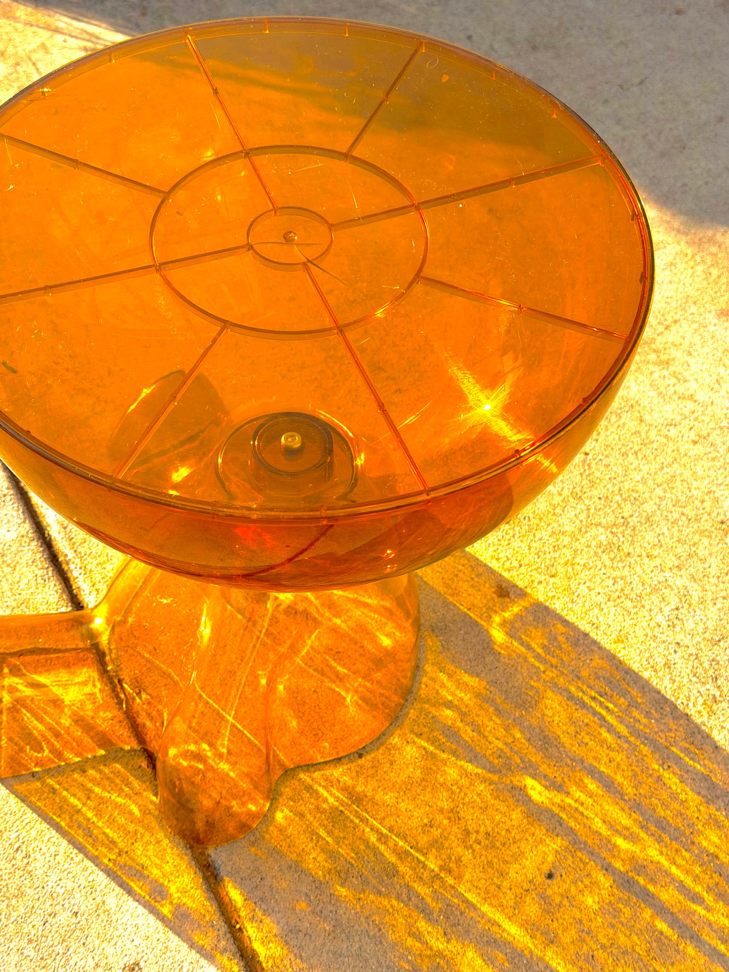 Coffee Table Buddy (Solid/Opaque)